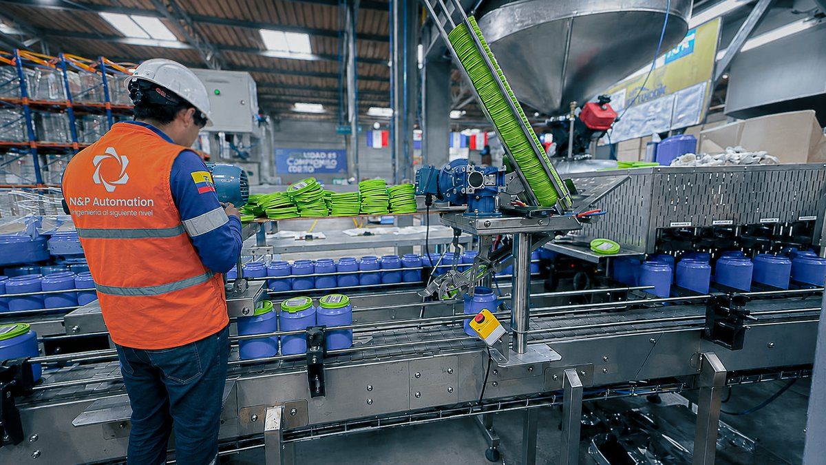 Automatización integral de una línea de envasado — proyecto ejecutado por N&P Automation